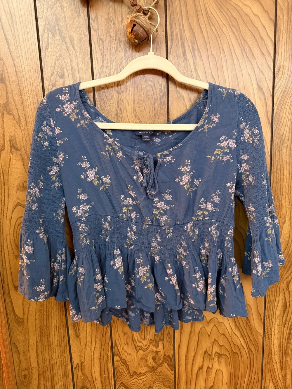 American Eagle L Blue Floral Smocked Peplum Bell Sleeve Boho Blouse